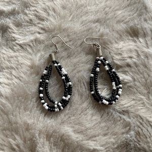 Vintage beaded dangle earrings, black and white, 2 strands, handmade